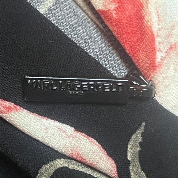 Karl Lagerfeld Black and Pink Rose Stretch Blouse with Bow and Zipper sz est L - Picture 10 of 10